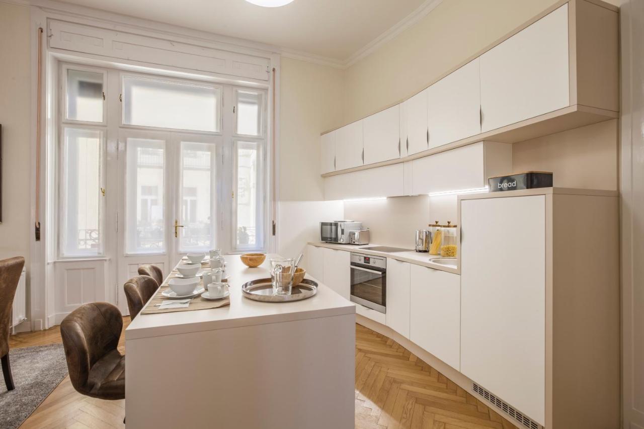 Modernized Unique Huge Central Apartment On 135Sqm Будапешт Экстерьер фото